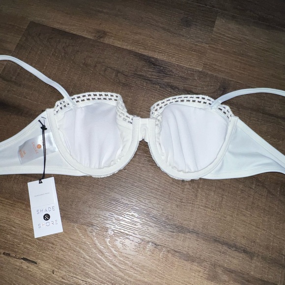 NWT 34B Target Shade & Shore crochet bikini top - Picture 5 of 6